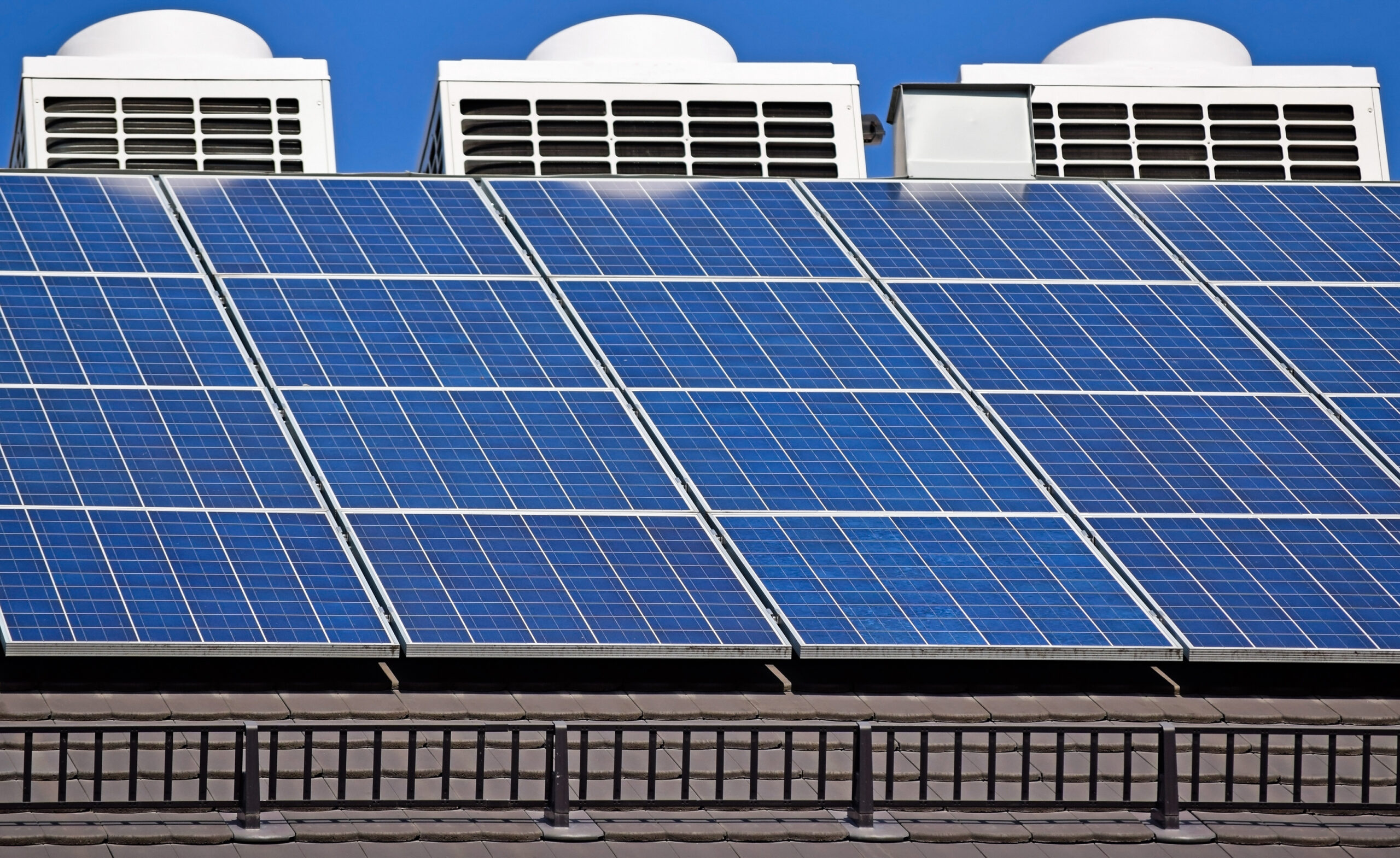 découvrez les avantages de la climatisation solaire : une solution écologique et économique pour rafraîchir votre espace tout en respectant l'environnement. optez pour une technologie innovante qui utilise l'énergie du soleil pour un confort optimal pendant les périodes de chaleur.