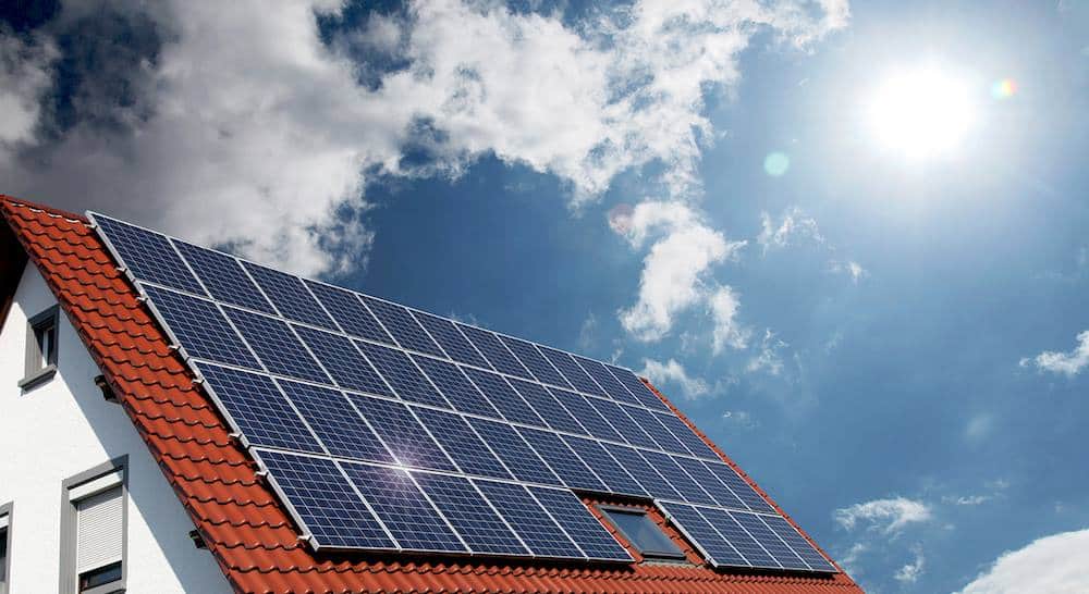 découvrez notre comparatif détaillé des panneaux photovoltaïques pour choisir la solution solaire adaptée à vos besoins. comparez les performances, les prix et les avantages des différentes marques afin d'optimiser votre investissement énergétique.