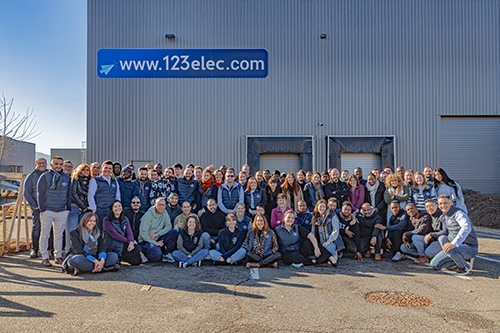 découvrez 123elec, votre partenaire de confiance pour toutes vos solutions électriques. inscrivez-vous dès maintenant pour gérer votre consommation d'énergie, bénéficier de conseils personnalisés, et profiter d'offres exclusives. simplifiez votre vie avec 123elec.
