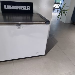 découvrez notre sélection de congélateurs coffre d'occasion, alliant performance et économies. idéaux pour conserver vos aliments en toute sécurité, ces appareils d'occasion sont une alternative eco-friendly et économique. faites le plein d'options à prix réduit !