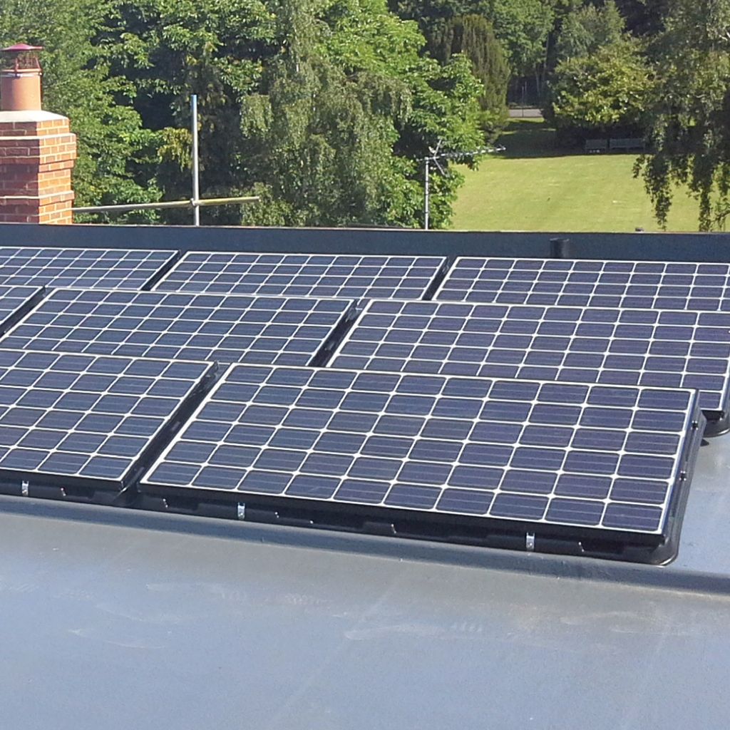 découvrez la console renusol, une solution innovante pour l'intégration de systèmes photovoltaïques. conception robuste et hautement efficace, elle optimise la gestion de l'énergie solaire tout en garantissant une installation facile et durable.