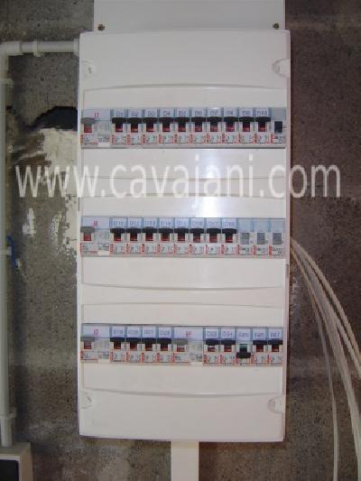 découvrez notre guide complet sur le consuel tableau, un outil essentiel pour garantir la conformité des installations électriques. explorez les étapes, exigences et conseils pratiques pour faciliter vos démarches et assurer la sécurité de vos projets.