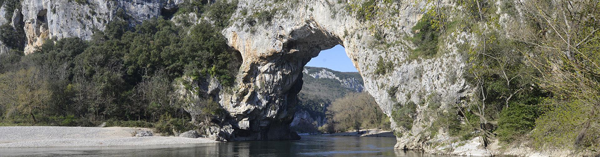 contactez-nous pour toute demande d'information concernant le département du gard. que ce soit pour des questions administratives, touristiques ou culturelles, notre équipe est à votre disposition pour vous apporter des réponses rapides et précises.