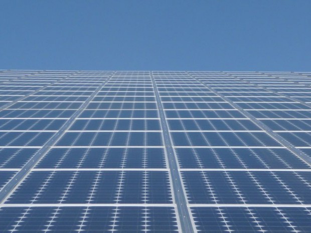 découvrez comment souscrire un contrat edf solaire pour profiter de l'énergie photovoltaïque. economisez sur vos factures d'électricité tout en investissant dans des solutions écologiques et durables. informez-vous sur les avantages, les démarches et les options disponibles pour un projet solaire réussi.