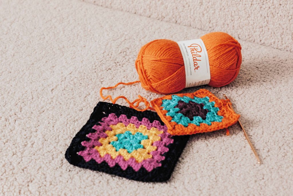 découvrez l'univers du crochet : apprenez les techniques, trouvez des idées de projets créatifs et inspirez-vous avec des modèles variés pour débutants et experts. transformez votre passion en œuvre d'art.