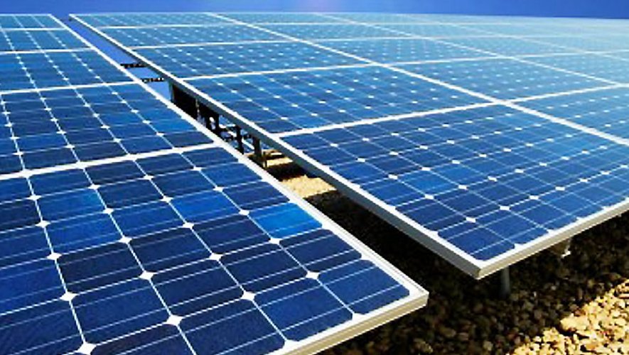 explorez les enjeux et les perspectives de l'énergie solaire dans notre débat passionnant. découvrez les avantages, les défis et l'impact de cette source d'énergie renouvelable sur l'environnement et l'économie. rejoignez-nous pour une discussion enrichissante sur l'avenir de l'énergie solaire.