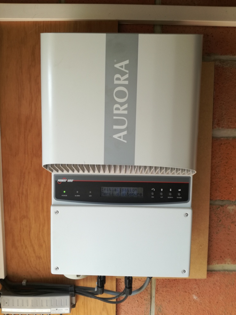 découvrez les causes et solutions aux défauts des onduleurs. apprenez à identifier les problèmes courants, à maintenir votre équipement et à garantir une alimentation électrique fiable pour vos appareils sensibles.