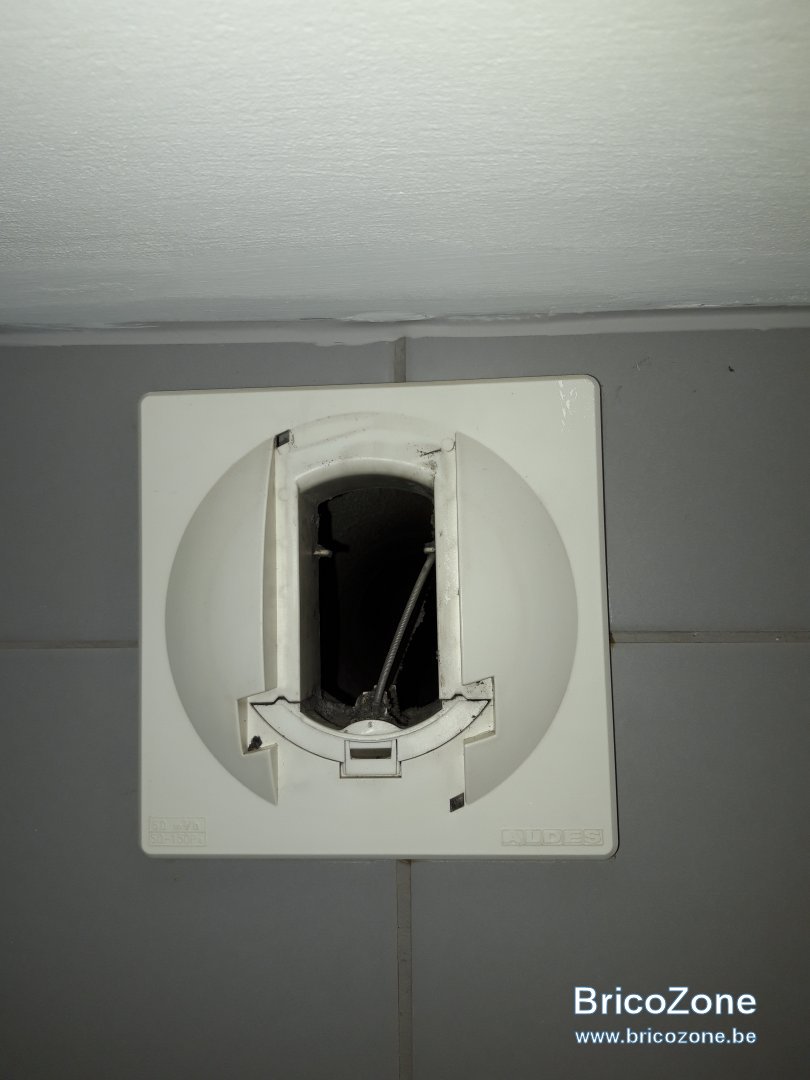 découvrez comment démonter efficacement votre vmc avec notre guide étape par étape. obtenez des conseils pratiques et des astuces pour un démontage réussi en toute sécurité.