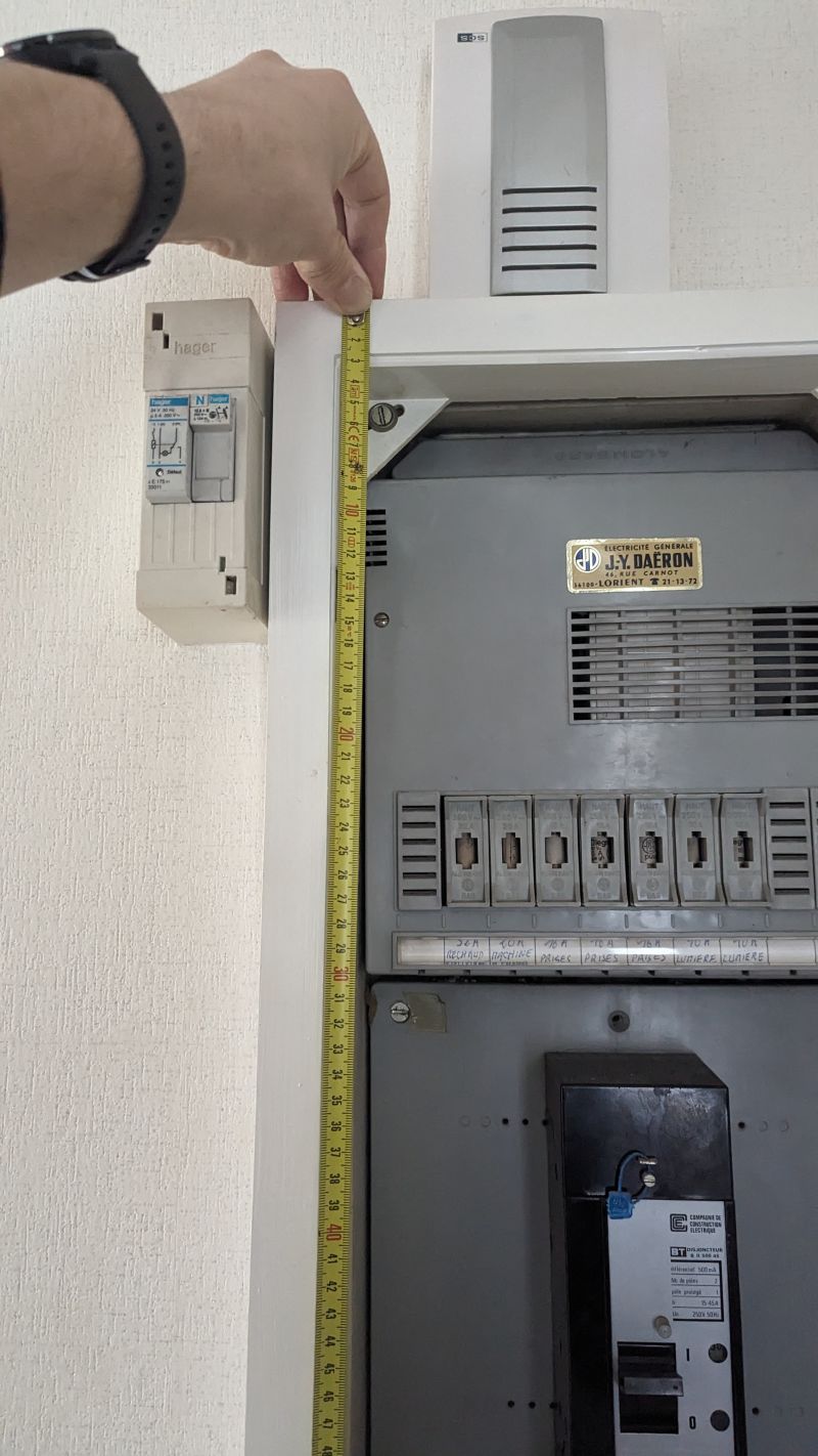 découvrez notre sélection de disjoncteurs adaptés pour des câbles de 6mm². assurez la sécurité de votre installation électrique avec des appareils fiables et conformes aux normes. idéal pour protéger vos circuits électriques contre les surcharges et les courts-circuits.