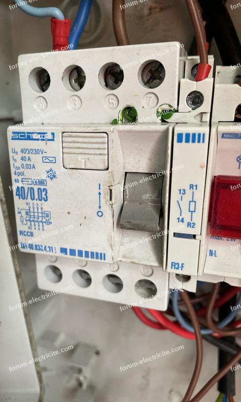 découvrez notre guide sur les disjoncteurs armés sans courant, leur fonctionnement, leurs avantages et comment les utiliser pour protéger efficacement vos installations électriques. informez-vous sur les meilleurs modèles et leurs caractéristiques.