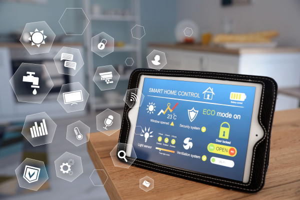 découvrez la domotique, l'art de rendre votre maison intelligente et connectée. améliorez votre confort, votre sécurité et votre efficacité énergétique grâce à des solutions innovantes et personnalisées. transformez votre quotidien avec des systèmes automatisés qui s'adaptent à vos besoins.