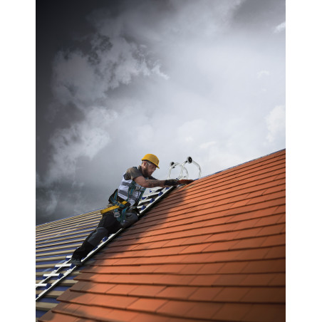 découvrez notre sélection d'échelles de toit robustes et sécurisées, idéales pour tous vos travaux en hauteur. que vous soyez professionnel ou bricoleur amateur, trouvez l'échelle qui répond à vos besoins pour accéder facilement à votre toiture en toute sécurité.