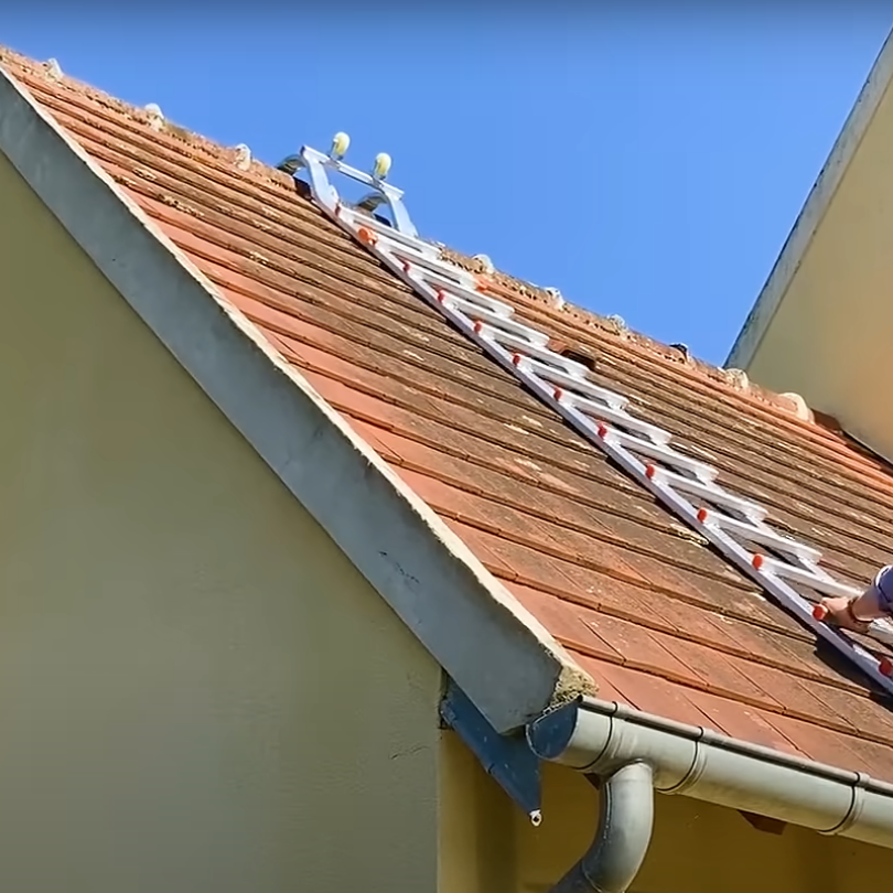 découvrez notre gamme d'échelles pour toits, idéales pour accéder à vos espaces en hauteur en toute sécurité. conçues pour les particuliers et les professionnels, nos échelles allient robustesse et praticité. trouvez l'échelle adaptée à vos besoins et magasinez en toute confiance.