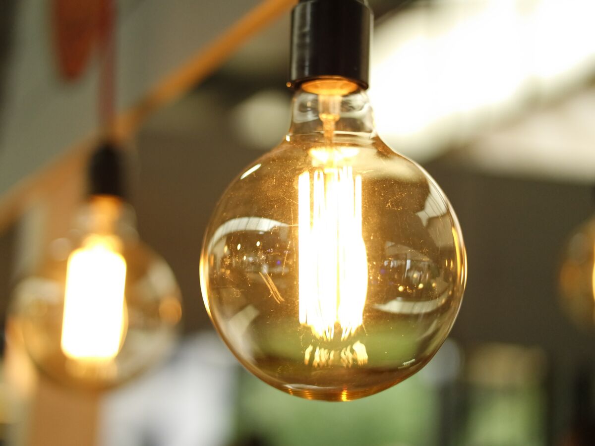 découvrez comment l'éclairage peut transformer vos espaces de vie et améliorer votre bien-être. explorez nos conseils sur les différents types d'éclairage, les tendances actuelles et des astuces pour créer une ambiance agréable et fonctionnelle dans votre maison.