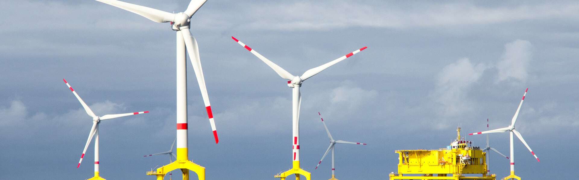 découvrez comment l'énergie et la gestion des déchets interagissent pour un avenir durable. explorez les solutions innovantes et les pratiques écologiques qui permettent de transformer les déchets en ressources énergétiques, tout en réduisant l'impact environnemental.