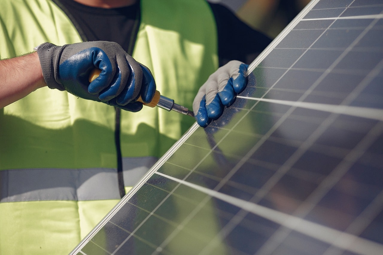 découvrez les erreurs courantes liées aux systèmes photovoltaïques et améliorez l'efficacité de votre installation solaire. apprenez à éviter les pièges fréquents et à maximiser votre retour sur investissement énergétique.