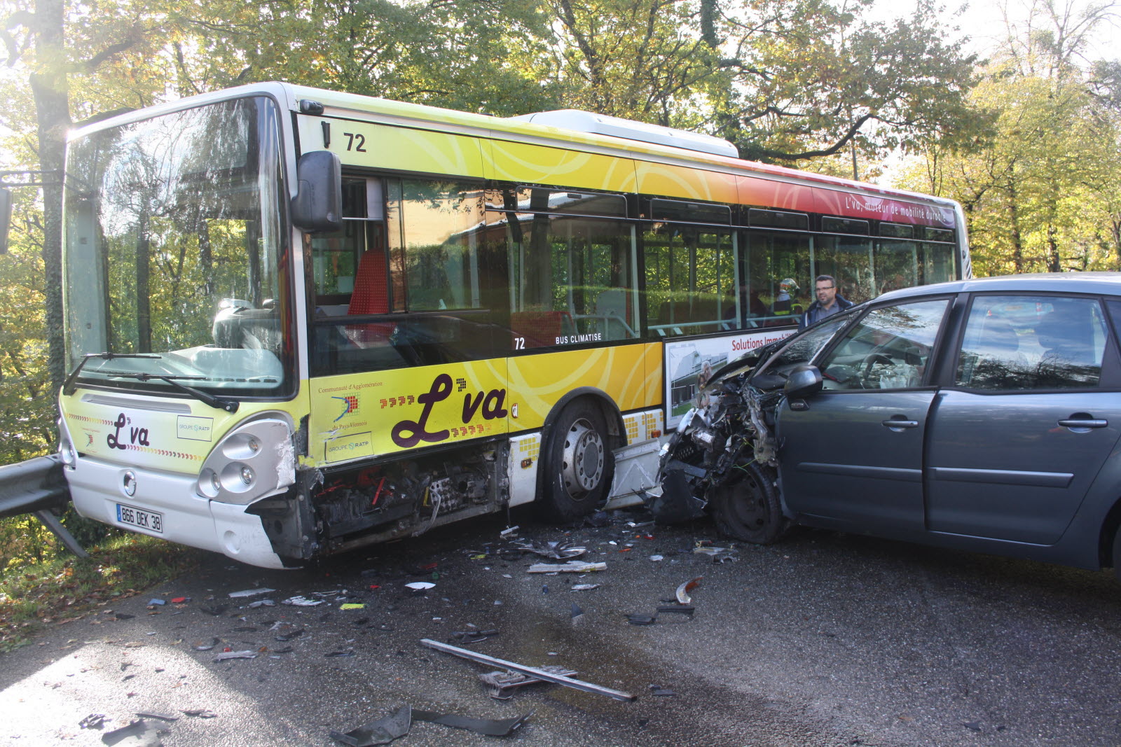 découvrez les derniers faits divers marquants en isère, mettant en lumière les événements surprises, incidents intrigants et nouvelles accablantes. restez informé des actualités qui frappent notre quotidien.