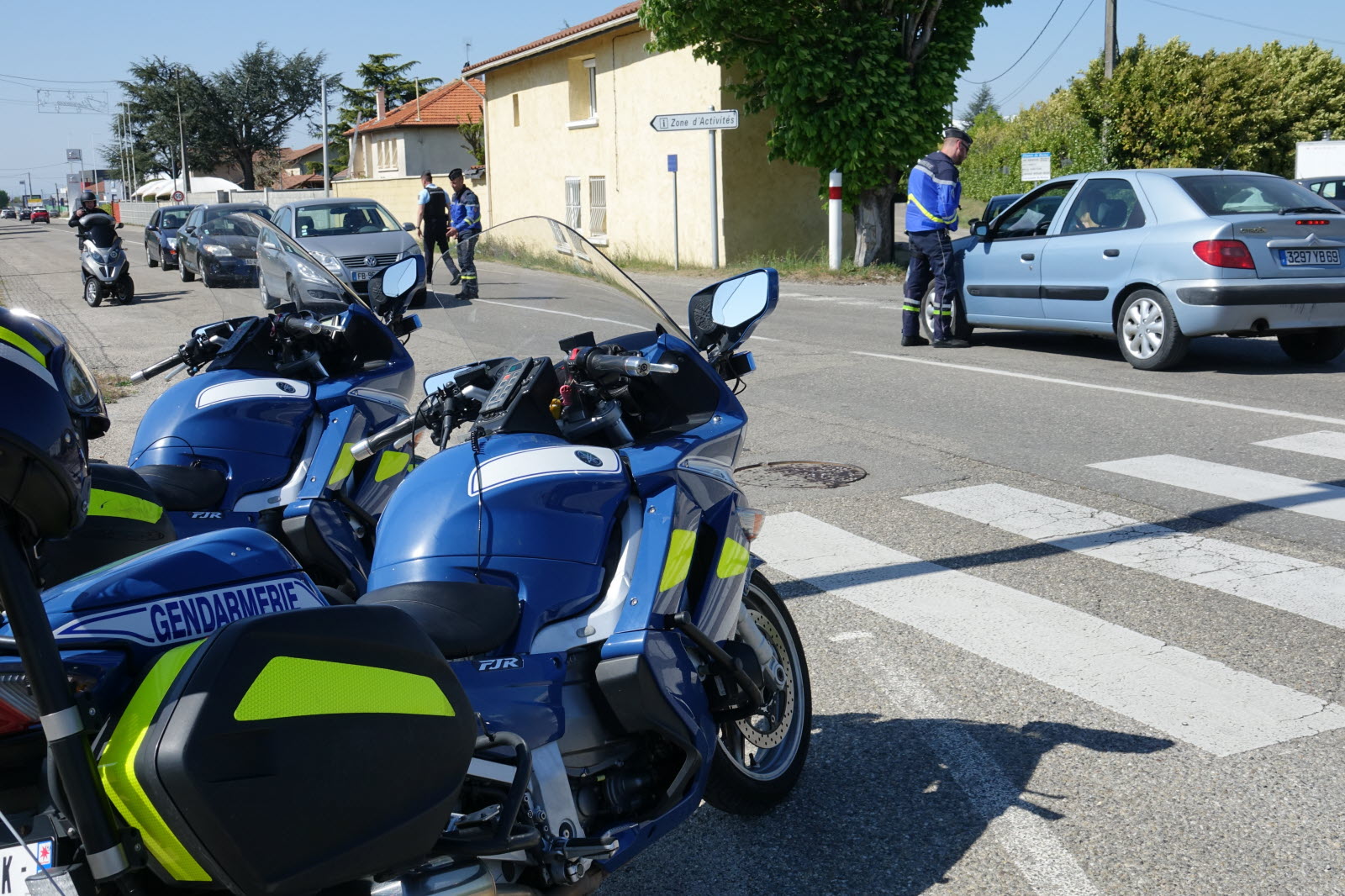 découvrez les actualités et faits divers les plus marquants du nord-isère. restez informé sur les événements récents, les incidents locaux et les anecdotes captivantes qui façonnent la vie de cette région dynamique de la france.