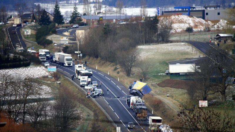 découvrez les faits divers marquants d'yssingeaux : actualités locales, événements surprenants et histoires saisissantes. restez informé sur la vie quotidienne et les incidents qui font la une de cette charmante commune.