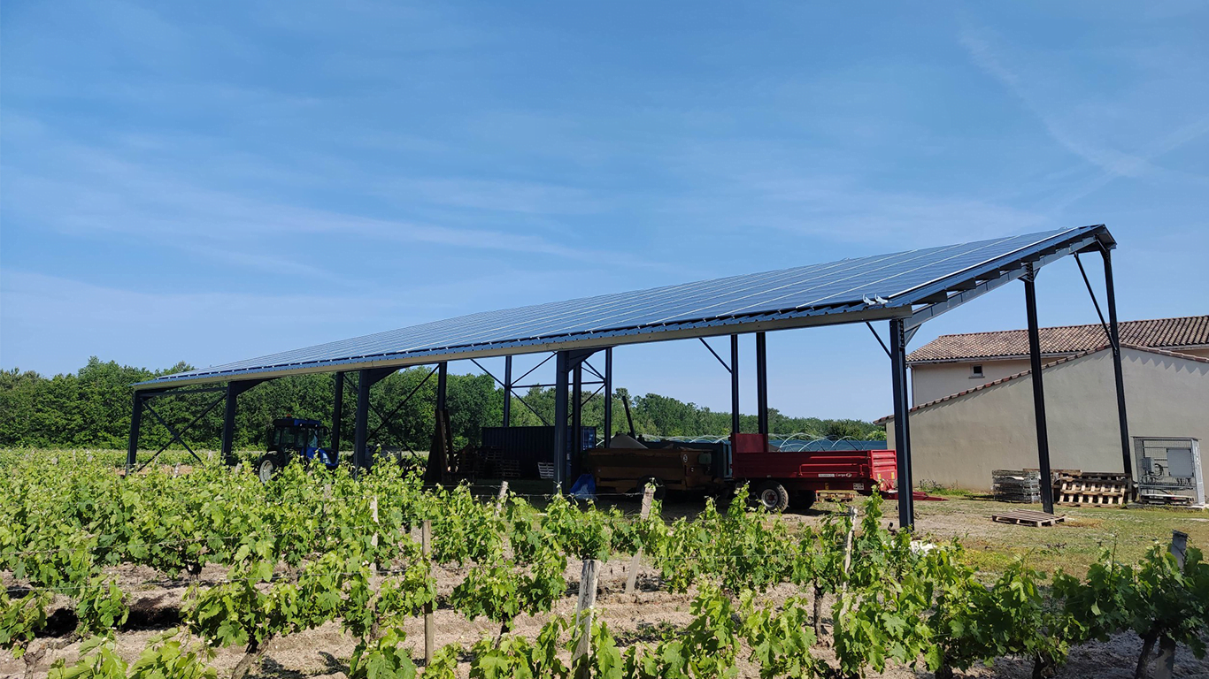 découvrez notre ferme photovoltaïque agricole, un modèle d'énergie durable alliant production agricole et énergie renouvelable. profitez de solutions écologiques pour un avenir plus vert tout en soutenant l'agriculture locale.