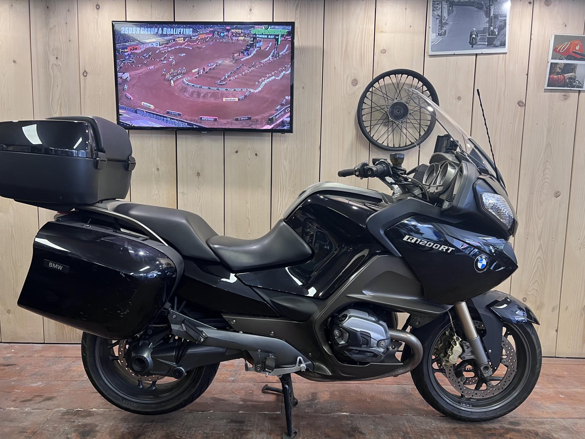 découvrez le forum dédié aux passionnés de la bmw 1200 rt. échangez des conseils, partagez des expériences et trouvez des solutions aux défis techniques de votre moto. rejoignez notre communauté de motards pour discuter de tout ce qui concerne la 1200 rt !