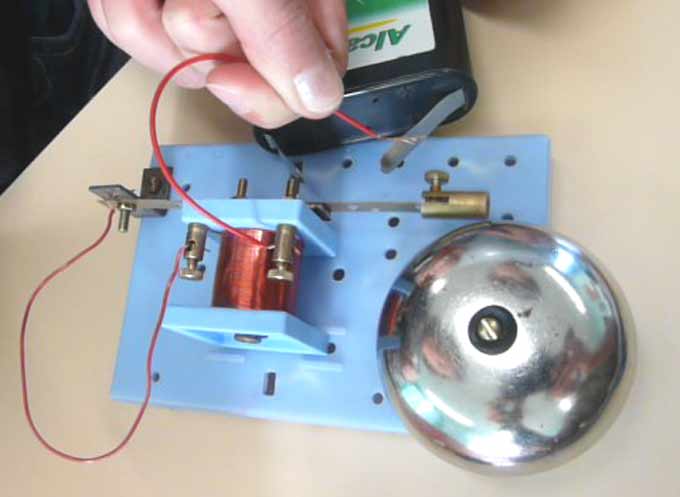 rejoignez notre forum électro pour discuter des dernières tendances, échanger des conseils et partager votre passion pour la musique électronique. connectez-vous avec des amateurs et professionnels, et découvrez des ressources pour enrichir votre expérience musicale.