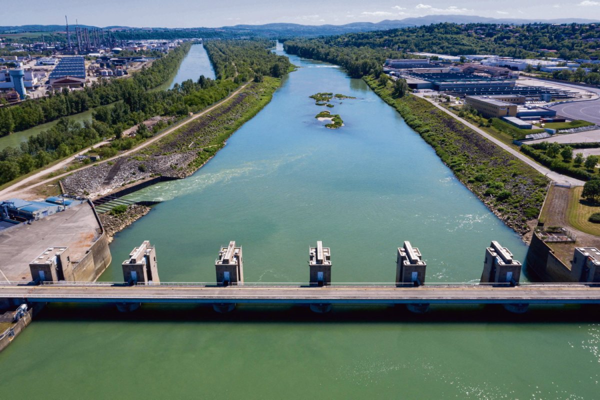 découvrez notre forum sur l'hydroélectricité, un espace d'échange dédié aux passionnés et professionnels du secteur. participez à des discussions enrichissantes, partagez vos expériences et restez informé des dernières innovations et projets en matière d'énergie renouvelable.