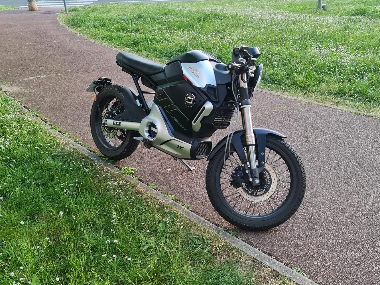 découvrez notre forum dédié à la moto électrique, un espace d'échange pour passionnés et novices. partagez des conseils, des expériences et des informations sur les dernières innovations, modèles et évènements du secteur. rejoignez la communauté et participez à la révolution de la mobilité sur deux roues !