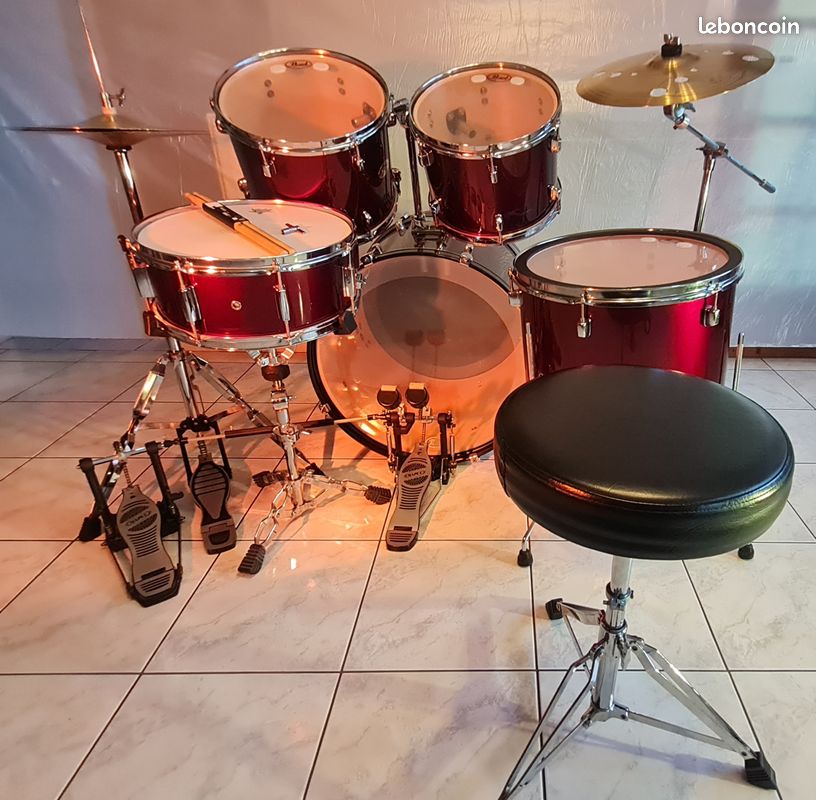 découvrez le forum percu, un espace d'échange dédié aux passionnés de percussions. partagez vos expériences, apprenez de nouvelles techniques et participez à des discussions enrichissantes avec d'autres musiciens. rejoignez-nous pour célébrer la musique et le rythme ensemble !