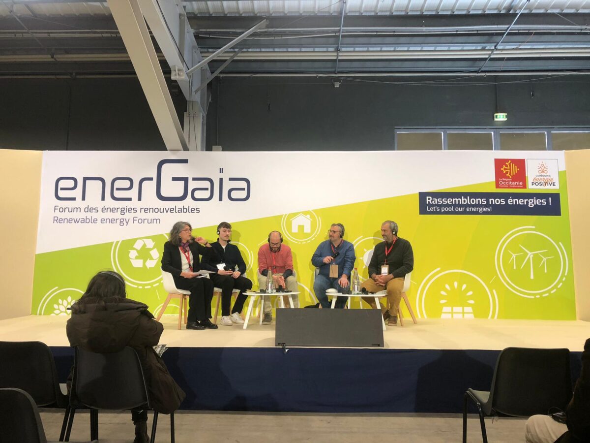 découvrez le forum photovoltaïque, un espace d'échange et de partage d'idées sur les énergies solaires. rejoignez des passionnés et des experts pour discuter des dernières innovations, des techniques d'installation et des opportunités d'investissement dans le secteur du photovoltaïque.