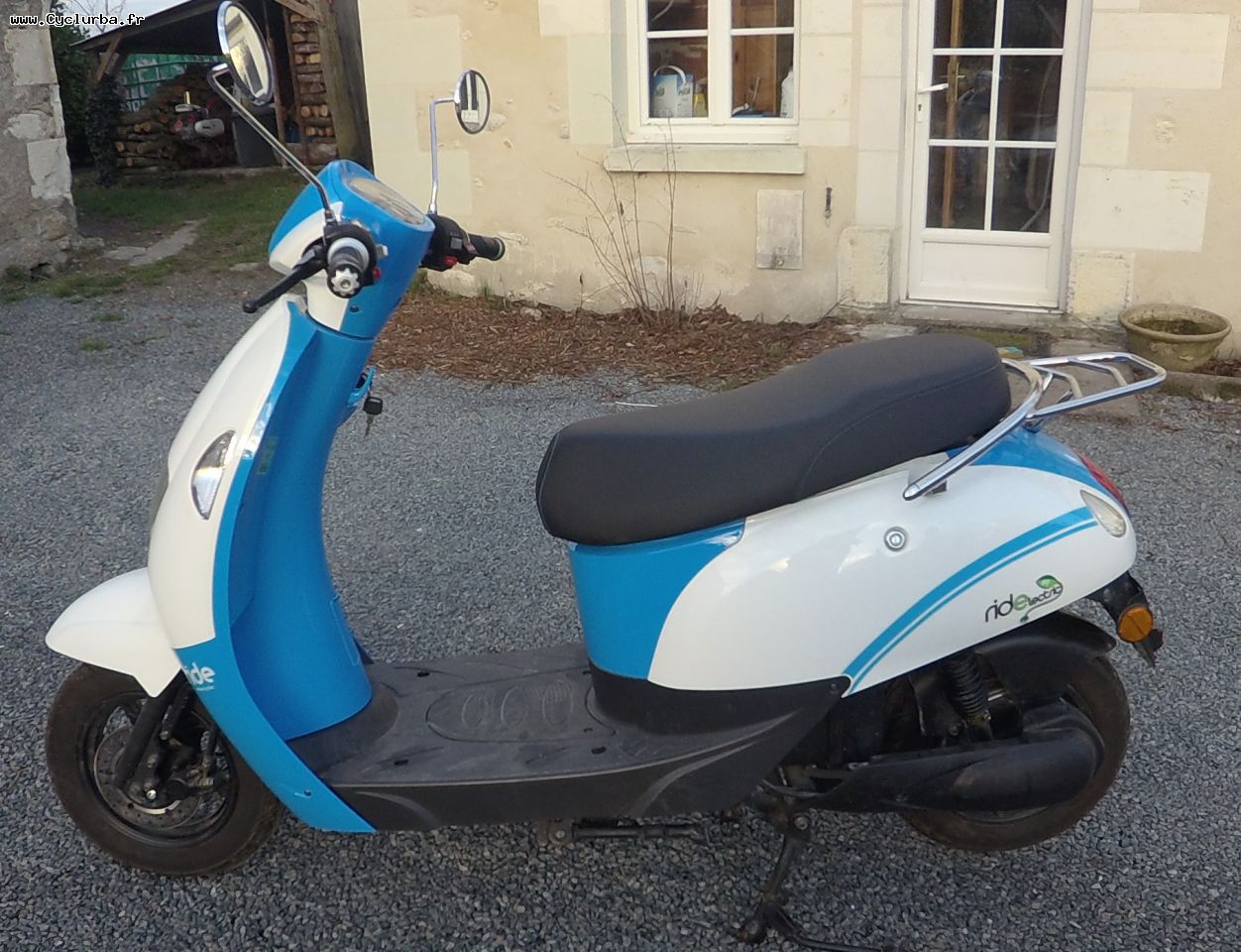 découvrez notre forum dédié aux passionnés de scooters ! échangez des conseils, partagez vos expériences et trouvez des informations utiles sur les modèles, l'entretien et les accessoires. rejoignez une communauté de scootéristes et vivez votre passion du deux-roues !