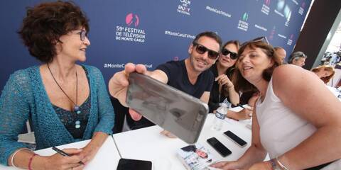 découvrez le forum dédié à 'un si grand soleil', la série phare de france 2. partagez vos opinions, théories et analyses sur les personnages, intrigues et rebondissements de la série. rejoignez une communauté passionnée et échangez avec d'autres fans du feuilleton!