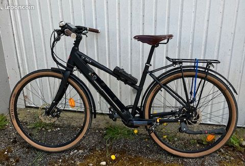 découvrez notre forum dédié aux passionnés de vélos électriques. échangez des conseils, posez vos questions et partagez vos expériences sur les derniers modèles, les astuces d'entretien et les itinéraires à explorer. rejoignez une communauté dynamique et passionnée du vélo électrique!