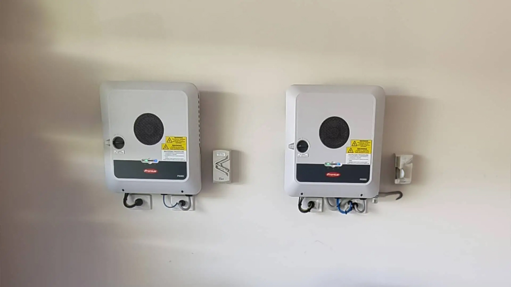 découvrez le fronius gen24, un onduleur photovoltaïque innovant qui combine performance, flexibilité et facilité d'utilisation pour optimiser l'autoconsommation d'énergie solaire et garantir une gestion intelligente de votre installation.