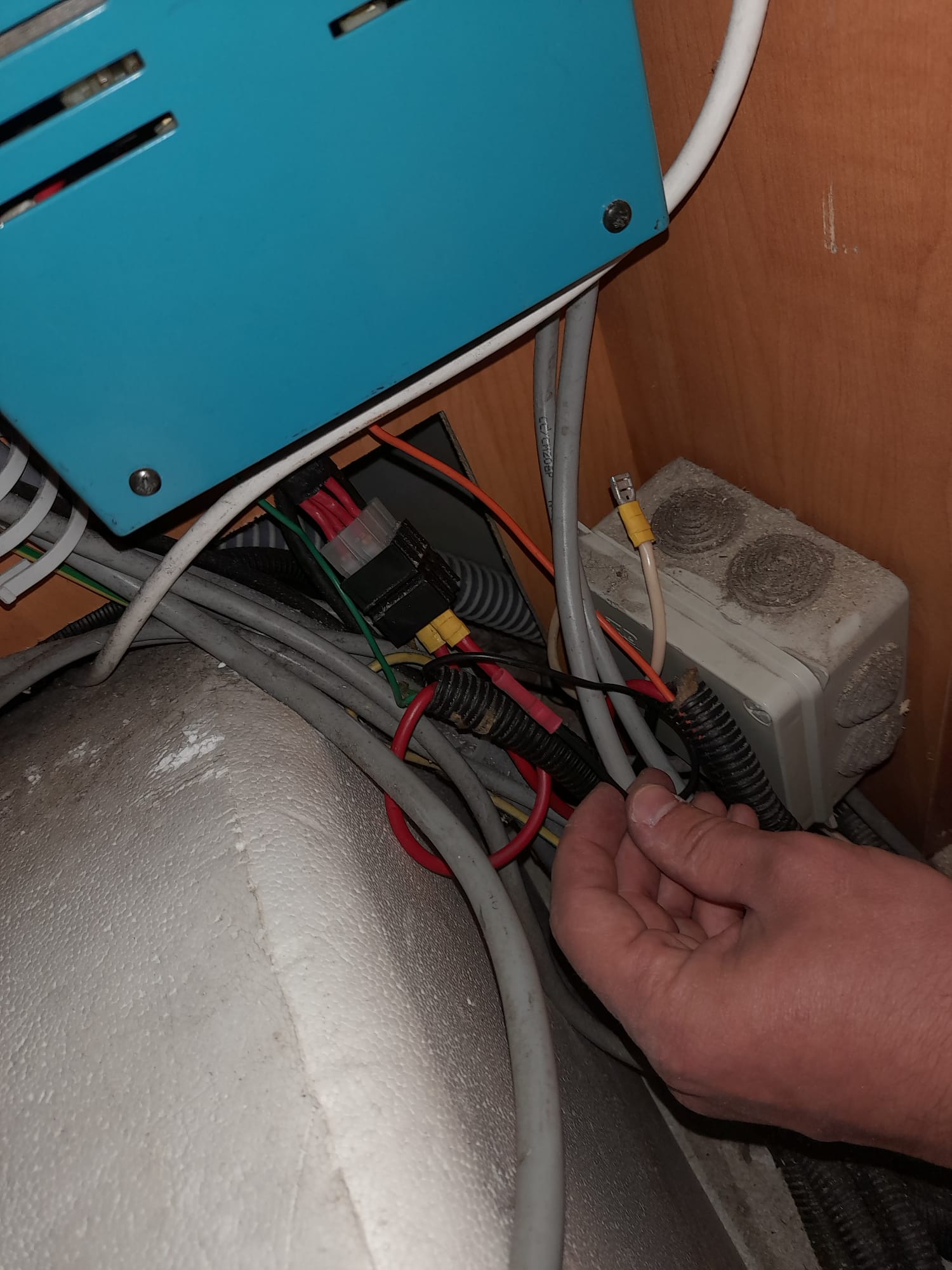 découvrez notre sélection de fusibles solaires spécialement conçus pour les camping-cars. assurez la sécurité de votre installation électrique et maximisez l'efficacité de votre système solaire lors de vos voyages. profitez de moments inoubliables en toute tranquillité !