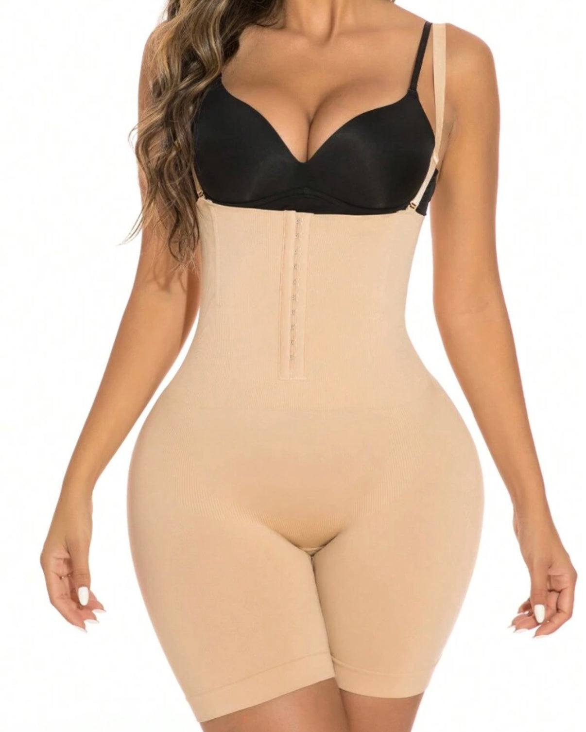 découvrez notre sélection de gaines confortables et élégantes, conçues pour sublimer votre silhouette tout en offrant un maintien optimal. idéales pour toutes les occasions, nos gaines allient style et fonctionnalité.