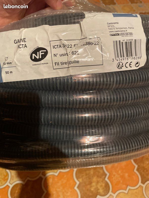 découvrez la gaine icta de castorama, idéale pour protéger et acheminer vos câbles électriques en toute sécurité. parfaite pour tous vos projets de bricolage, elle allie robustesse et flexibilité, facilitant ainsi l'installation de vos équipements électriques. commandez dès maintenant et améliorez la sécurité de votre habitat.