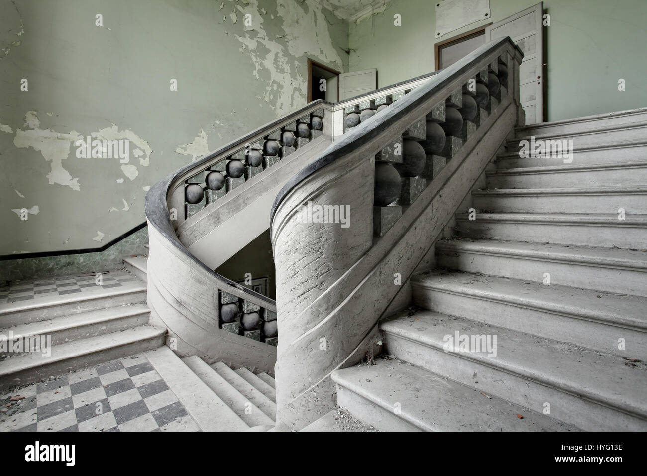 découvrez le rôle d'un gestionnaire ensoleillé : un leader inspirant qui favorise un environnement de travail positif, optimise la performance d'équipe et cultive la créativité. apprenez à créer une atmosphère lumineuse qui stimule la motivation et la collaboration au sein de votre entreprise.