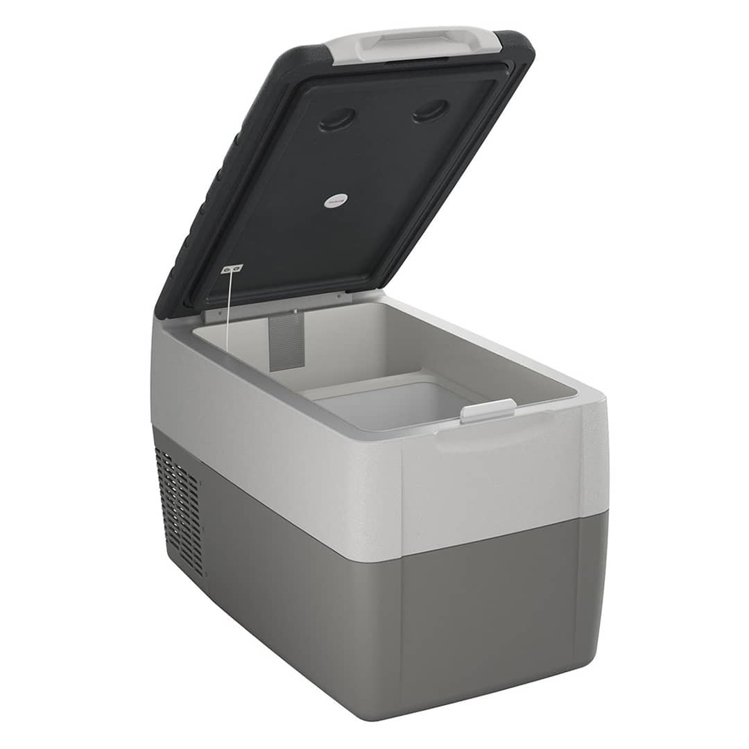 découvrez notre glacière 12v, idéale pour vos escapades en pleine nature ou vos trajets en voiture. profitez de boissons fraîches et d'aliments conservés à la bonne température grâce à notre modèle compact et efficace. parfaite pour les pique-niques, les camping et les voyages, cette glacière vous accompagne partout tout en étant économe en énergie.