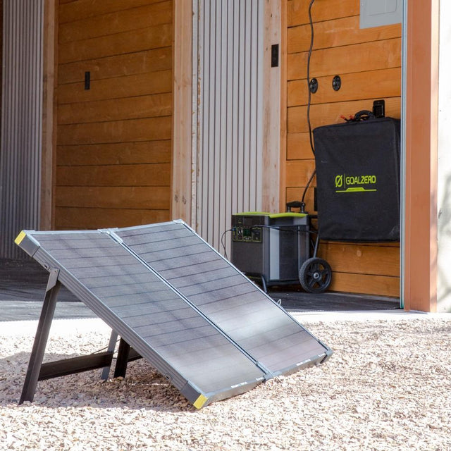 découvrez le goal zero 3000, une source d'énergie portable et fiable, idéale pour vos aventures en plein air, vos besoins d'urgence ou vos projets d'alimentation durable. avec une capacité impressionnante et des options de recharge polyvalentes, restez alimenté où que vous soyez.