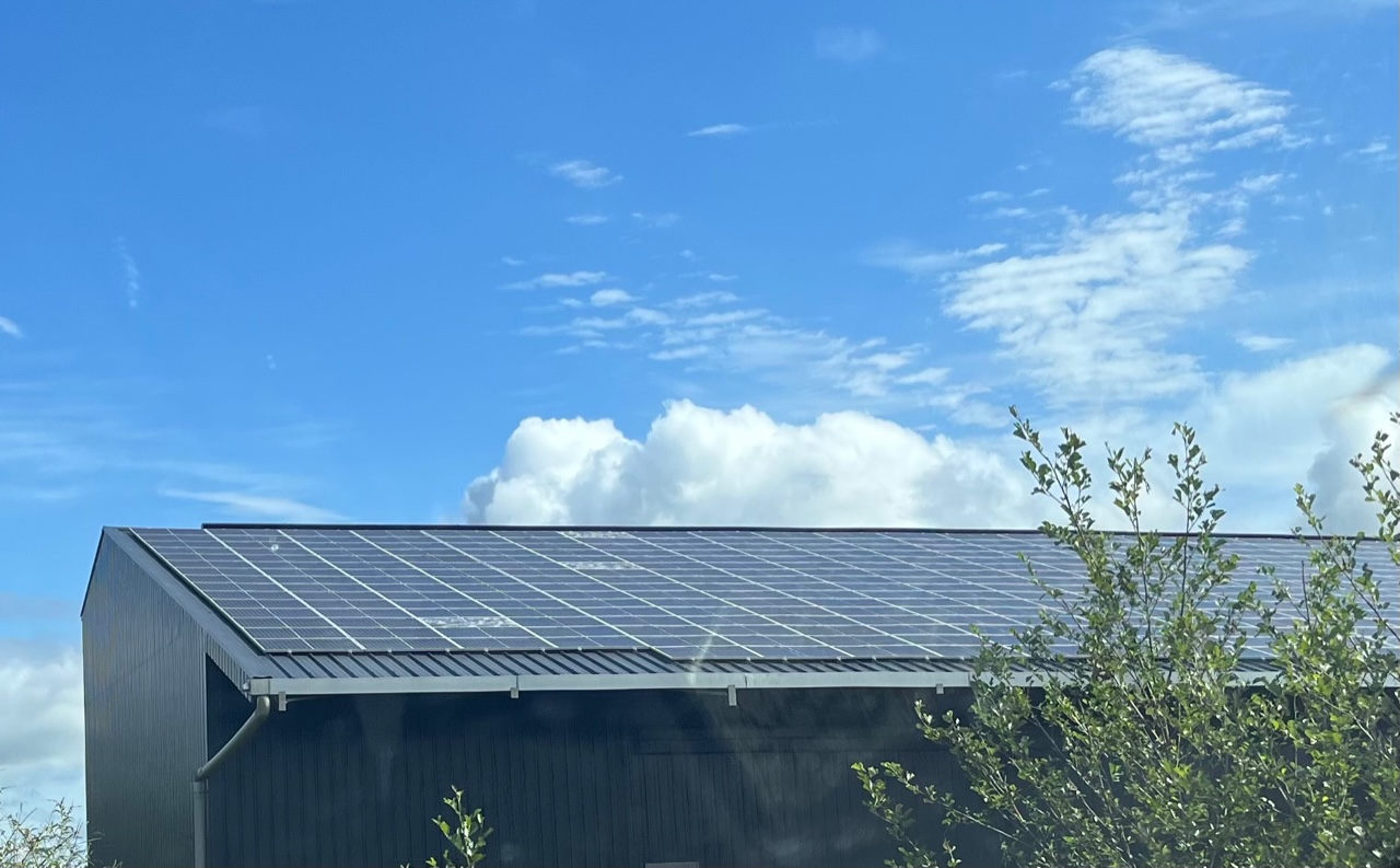 découvrez le phénomène fascinant de la grêle solaire, ses causes et ses effets sur notre atmosphère. apprenez comment cette tempête de particules influence le climat et la technologie moderne, tout en préservant la beauté du ciel terrestre.