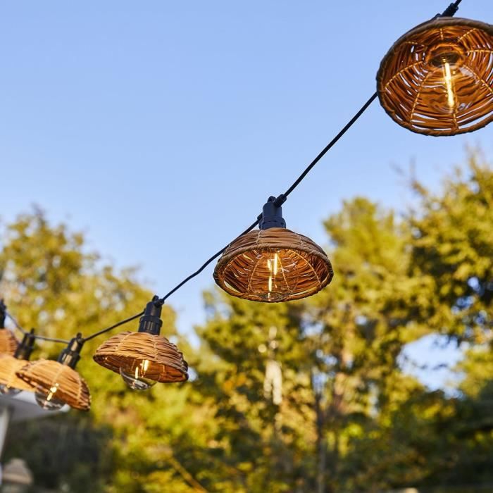 découvrez notre sélection de guirlandes solaires sur amazon, idéales pour illuminer votre jardin ou balcon avec une ambiance chaleureuse et éco-responsable. profitez d'une installation facile et d'une luminosité durable grâce à l'énergie solaire.
