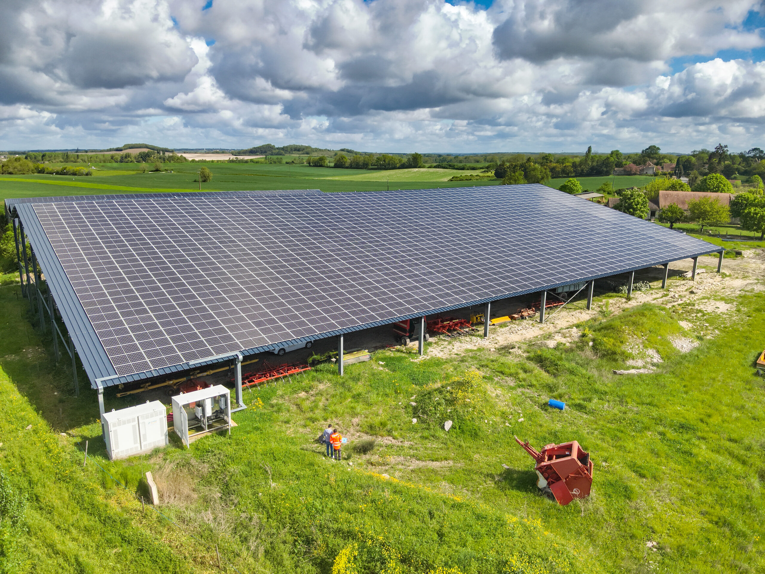 découvrez les avantages d'un hangar photovoltaïque : une solution innovante alliant énergie solaire et optimisation des espaces. augmentez votre rendement énergétique tout en contribuant à la transition écologique.