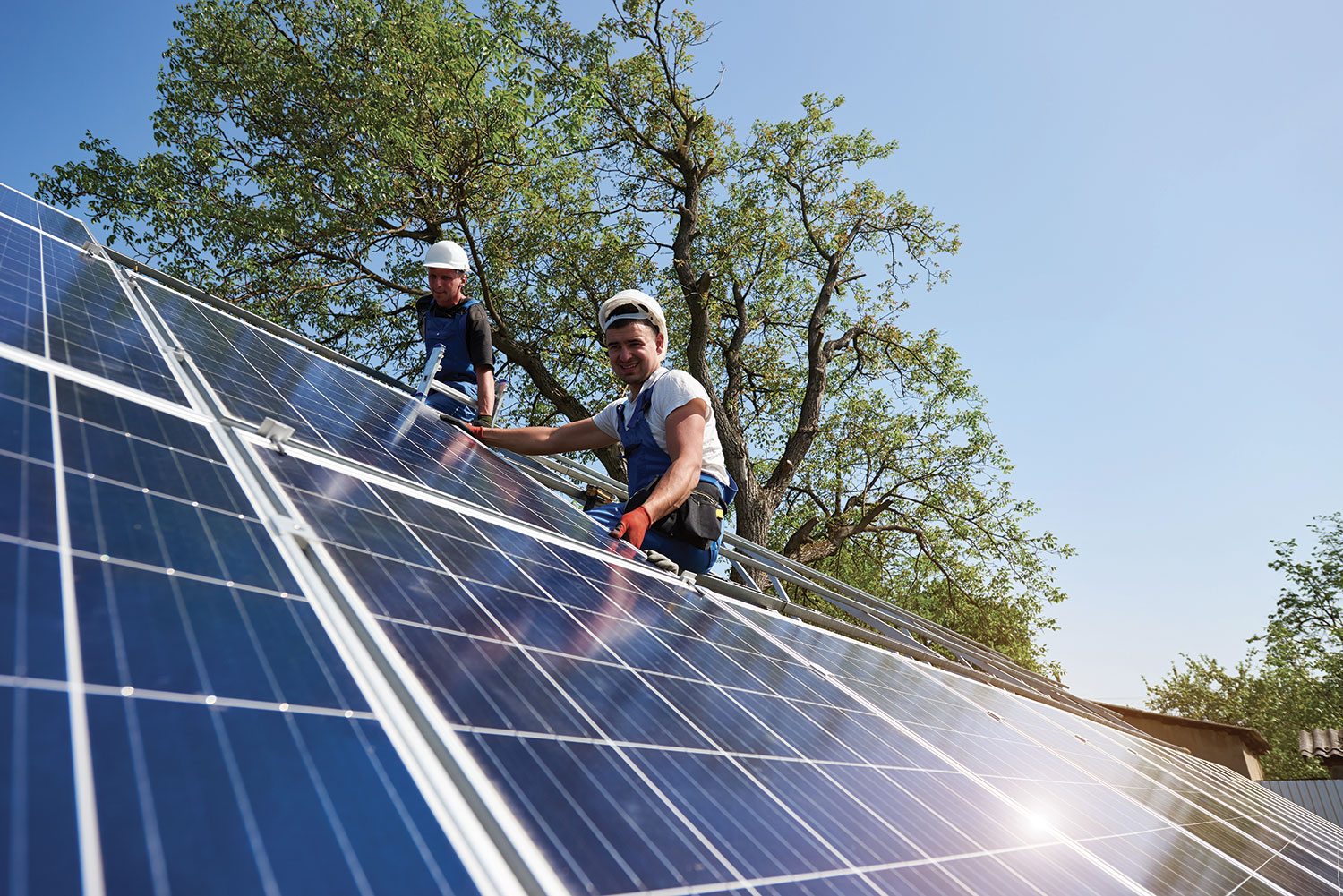 découvrez le hangar solaire, une solution innovante et écologique pour stocker vos véhicules et équipements tout en utilisant l'énergie solaire. optimisez votre espace tout en réduisant votre empreinte carbone.