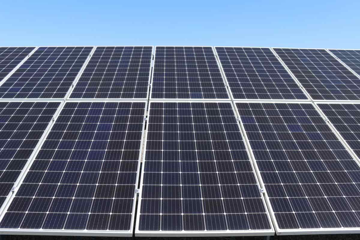 découvrez comment atteindre l'indépendance photovoltaïque grâce à des solutions solaires innovantes. apprenez à produire votre propre énergie et à réduire votre dépendance aux réseaux électriques traditionnels avec des panneaux solaires performants.