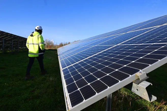 découvrez les dernières infos sur le photovoltaïque : tendances, technologies, avantages et conseils pour optimiser votre installation solaire. restez à jour sur les innovations et les opportunités d'économie d'énergie grâce à l'énergie solaire.
