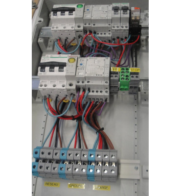 découvrez notre inverseur monophasé 63a, idéal pour assurer une transition rapide et fiable entre différentes sources d'alimentation. conçu pour optimiser la sécurité et l'efficacité de vos installations électriques, ce dispositif est parfait pour les particuliers et les professionnels. profitez d'une gestion optimale de votre énergie avec notre technologie avancée.