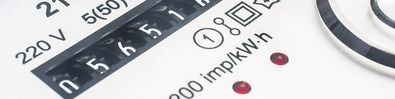 découvrez comment convertir des kilowatts en watts et comprenez l'importance de cette unité de mesure dans le domaine de l'énergie. apprenez les formules essentielles et les applications pratiques pour optimiser votre consommation énergétique.