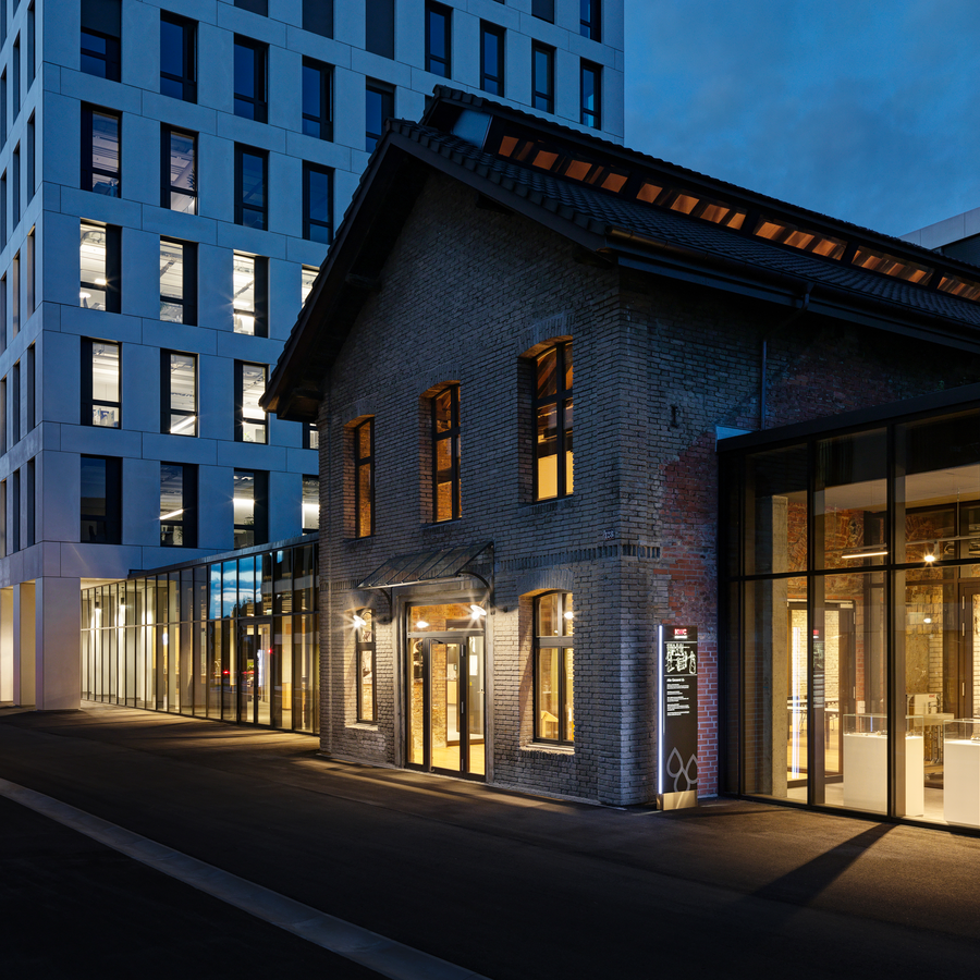 découvrez kwc, un expert en solutions innovantes pour l'industrie de la plomberie. explorez nos produits de haute qualité, conçus pour allier performance et durabilité, tout en répondant aux besoins modernes de votre intérieur.