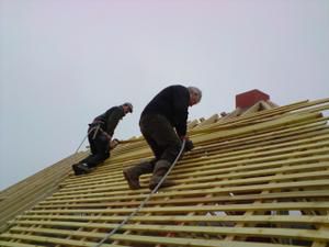 découvrez l'art du lattage, une technique de construction bois qui assure solidité et esthétique à vos projets. apprenez les meilleures pratiques pour réaliser un lattage efficace et durable.
